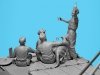 ICM 35343 Prost! Between Battles on Bergepanther WWII German Tankmen with Bergepanther 1/35